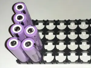 6 18650 cells in battery holders